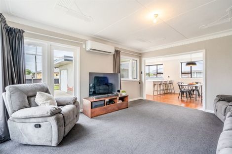 Photo of property in 49 Brown Street, Strathern, Invercargill, 9812
