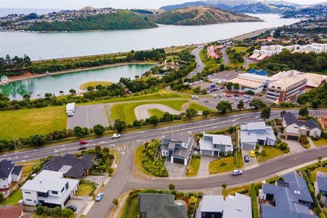 Photo of property in 1 Hollyford Place, Aotea, Porirua, 5024