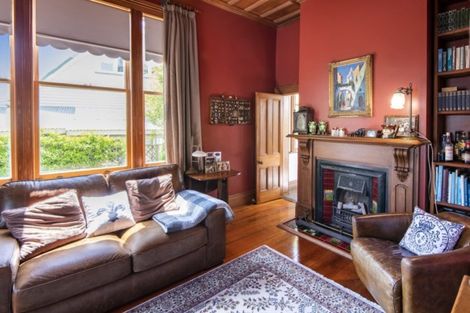 Photo of property in 1 Kerr Street, Devonport, Auckland, 0624