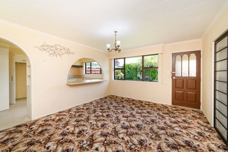 Photo of property in 32 Cedar Crescent, Feilding, 4702