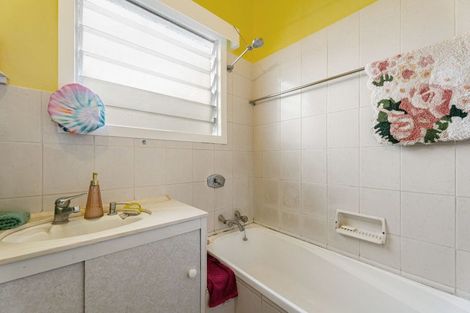 Photo of property in 55 Queen Street, Te Puke, 3119