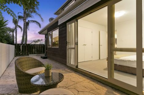 Photo of property in 2/23 Commodore Parry Road, Castor Bay, Auckland, 0620