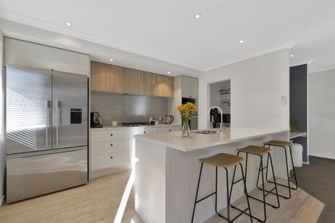 Photo of property in 19 Franklin Drive, Rangiora, 7400