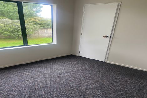 Photo of property in 17 Oakmont Place, Wattle Downs, Auckland, 2103