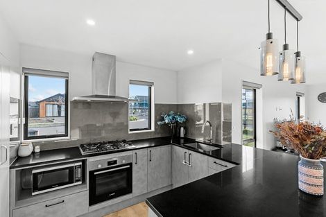 Photo of property in 14 Bill Harvey Drive, Halswell, Christchurch, 8025