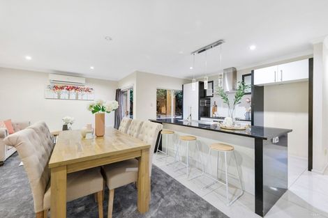 Photo of property in 1 Stamford Crescent, Flat Bush, Auckland, 2019