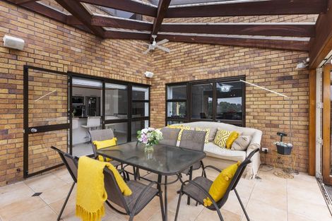 Photo of property in 15 Freelance Terrace, Pahurehure, Papakura, 2113