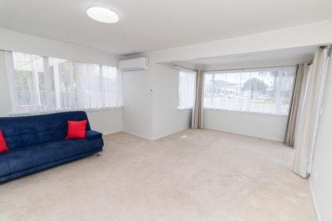 Photo of property in 124 Naenae Road, Naenae, Lower Hutt, 5011