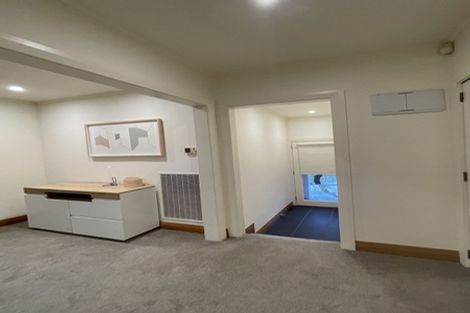 Photo of property in 21 Salamanca Road, Kelburn, Wellington, 6012