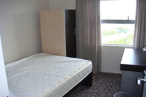 Photo of property in Empire Apartments, 1327/21 Whitaker Place, Grafton, Auckland, 1010