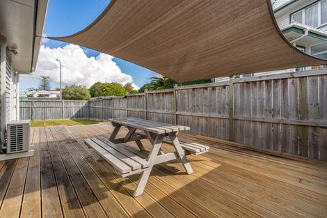 Photo of property in 92a Nelson Street, Howick, Auckland, 2014