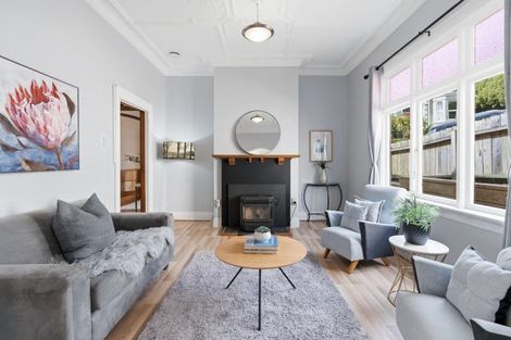 Photo of property in 104 Neidpath Road, Mornington, Dunedin, 9011