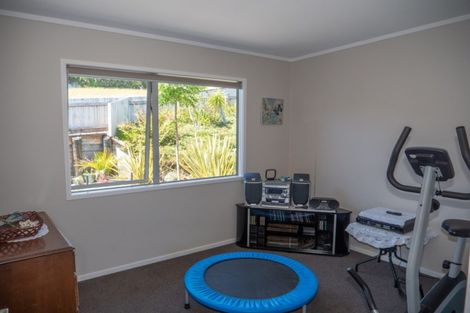 Photo of property in 11 Nancy Wake Place, Cable Bay, 0420