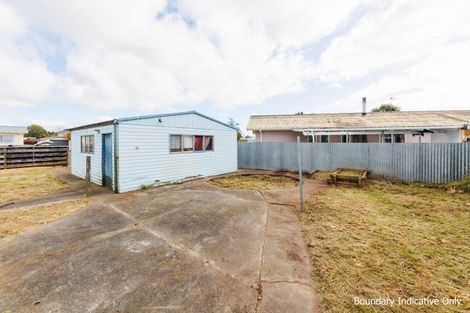 Photo of property in 27 Stirling Street, Levin, 5510