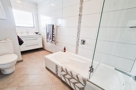 Photo of property in 47 Limbrick Street, Terrace End, Palmerston North, 4410