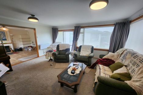 Photo of property in 14 Oxford Street, Holmes Hill, Oamaru, 9401