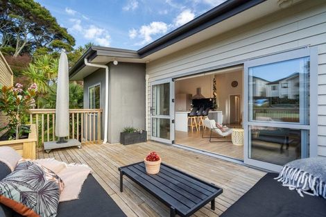 Photo of property in 141a Arran Road, Browns Bay, Auckland, 0630