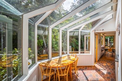 Photo of property in 50 Braemar Road, Castor Bay, Auckland, 0620