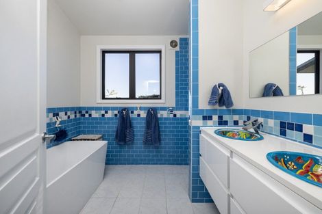 Photo of property in 17 Sarona Park Drive, Omanawa, Tauranga, 3171