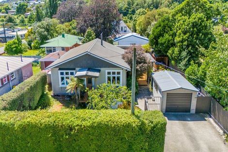 Photo of property in 48 Devon Street, Picton, 7220