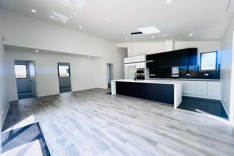 Photo of property in 17 Cronshaw Road, Karaka, Papakura, 2113