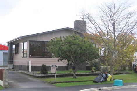 Photo of property in 7 Bremridge Place, Melville, Hamilton, 3206