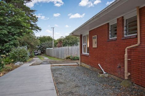 Photo of property in 1/104a Bolton Street, Blockhouse Bay, Auckland, 0600