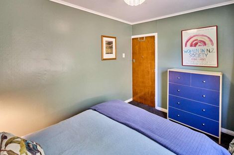 Photo of property in 52 Tutere Street, Waikanae Beach, Waikanae, 5036