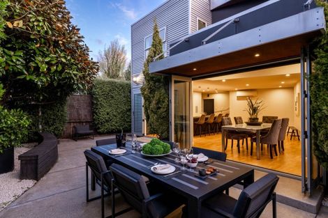 Photo of property in 51 Oxley Avenue, St Albans, Christchurch, 8014