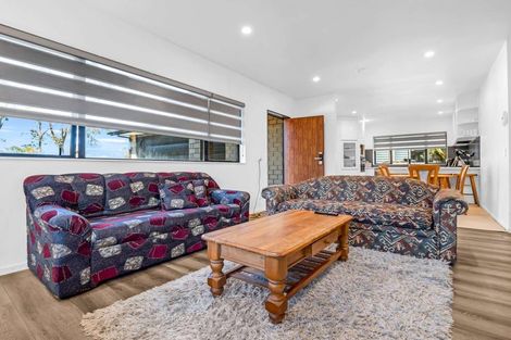 Photo of property in 43b Springs Road, Parakai, 0830