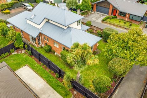 Photo of property in 4 Rosefield Lane, Northcote, Christchurch, 8052