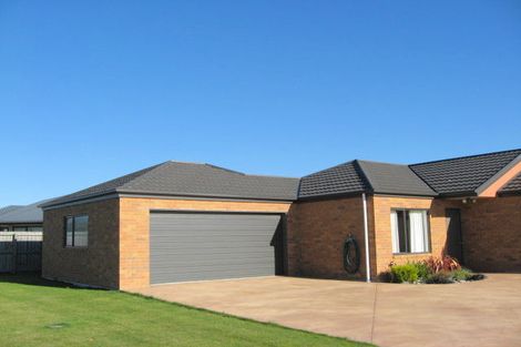 Photo of property in 4 Greenmeadow Gardens, Belfast, Christchurch, 8051