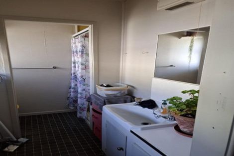 Photo of property in 1/16 Signal Street, Marton, 4710