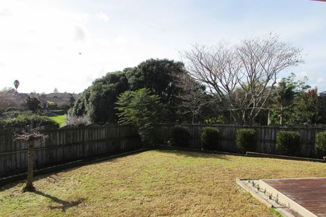 Photo of property in 6 Jim Rhind Place, Pahurehure, Papakura, 2113