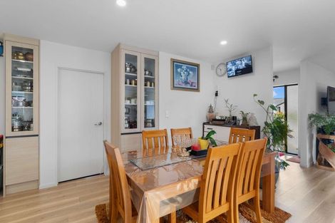 Photo of property in 6 Grandifolia Road, Takanini, 2110