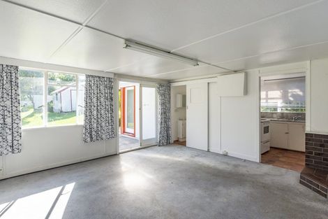 Photo of property in 71 Bluegum Road, Paraparaumu Beach, Paraparaumu, 5032