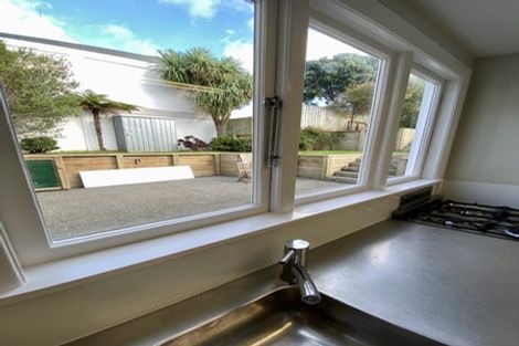 Photo of property in 3/38 Edinburgh Terrace, Berhampore, Wellington, 6023