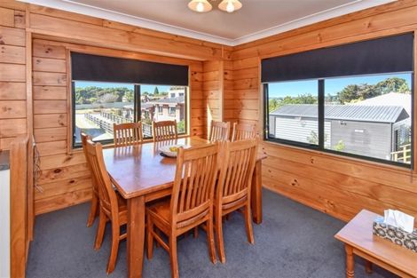 Photo of property in 2b Channel View Road, Clarks Beach, Pukekohe, 2679