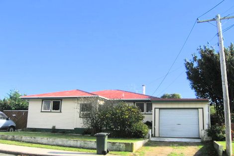 Photo of property in 27 Aorangi Road, Paraparaumu, 5032