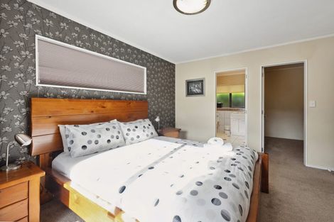 Photo of property in 56a Aquarius Drive, Kawaha Point, Rotorua, 3010