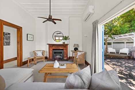 Photo of property in 79 Milton Road, Bluff Hill, Napier, 4110