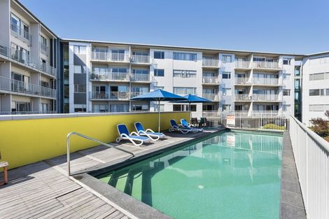 Photo of property in Shoal Haven Apartments, 408a/130 Anzac Street, Takapuna, Auckland, 0622