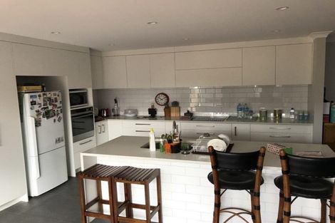 Photo of property in 37 Riverglade Parkway, Te Atatu South, Auckland, 0610