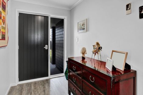 Photo of property in 51d Rata Street, Hawera, 4610