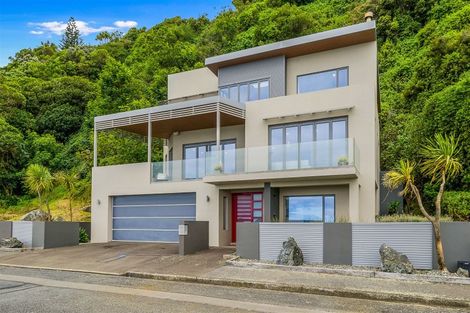 Photo of property in 73 Moana Road, Plimmerton, Porirua, 5026