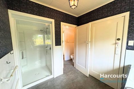 Photo of property in 86 Tawa Road, Kumeu, 0891