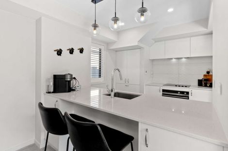 Photo of property in 2/218 Springfield Road, St Albans, Christchurch, 8014