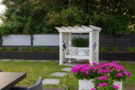 Photo of property in 12 Manuka Street, Hokowhitu, Palmerston North, 4410