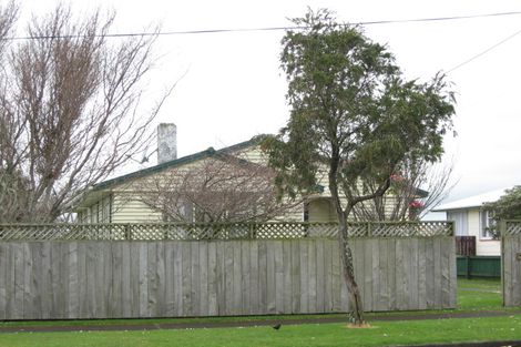 Photo of property in 9 Arawa Street, Welbourn, New Plymouth, 4312