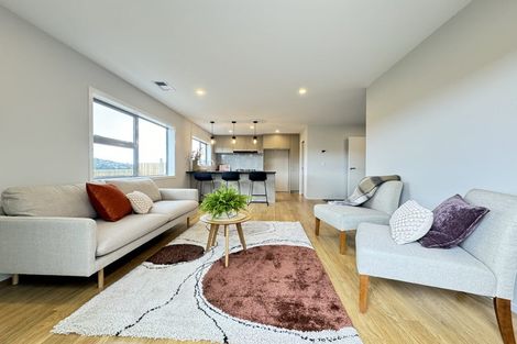 Photo of property in 9 Pine Hill Rise, Glenside, Wellington, 6037